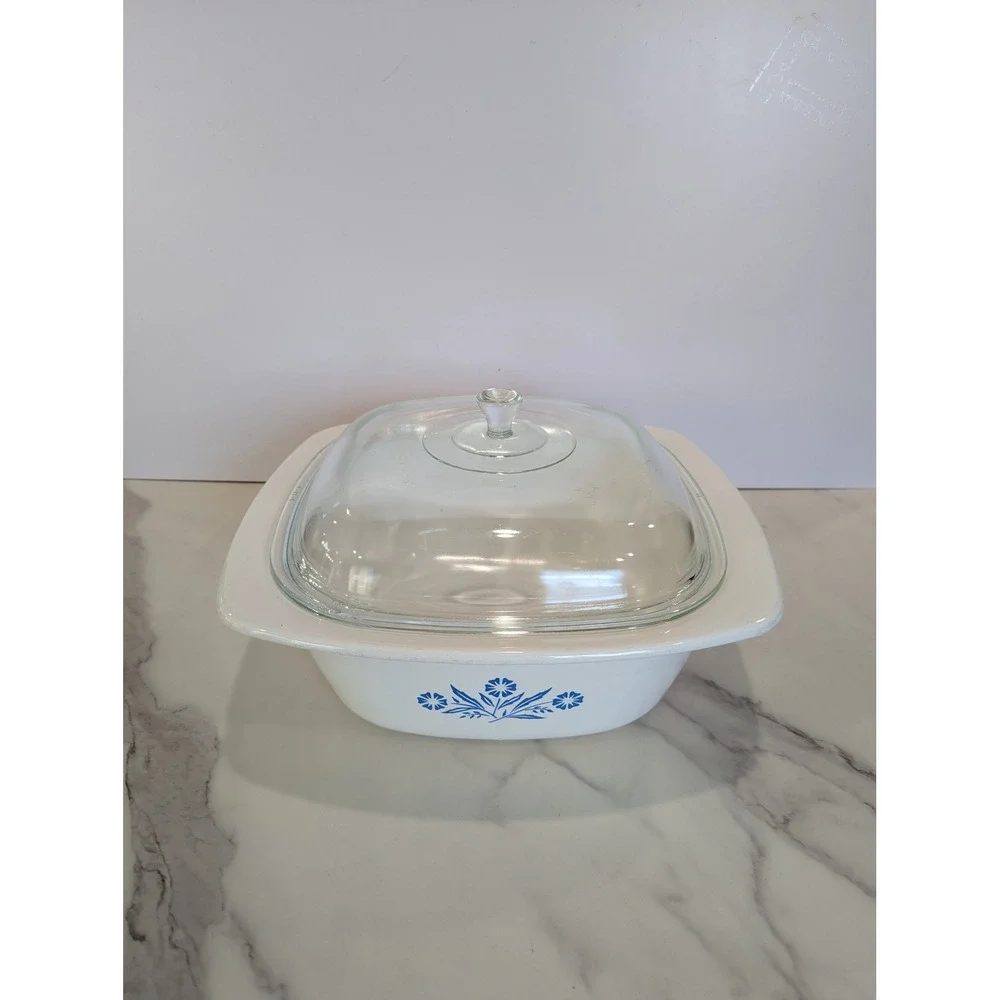 Vintage Corning Ware Dutch Oven 4 Qt White Blue Cornflower P-34-B With Lid